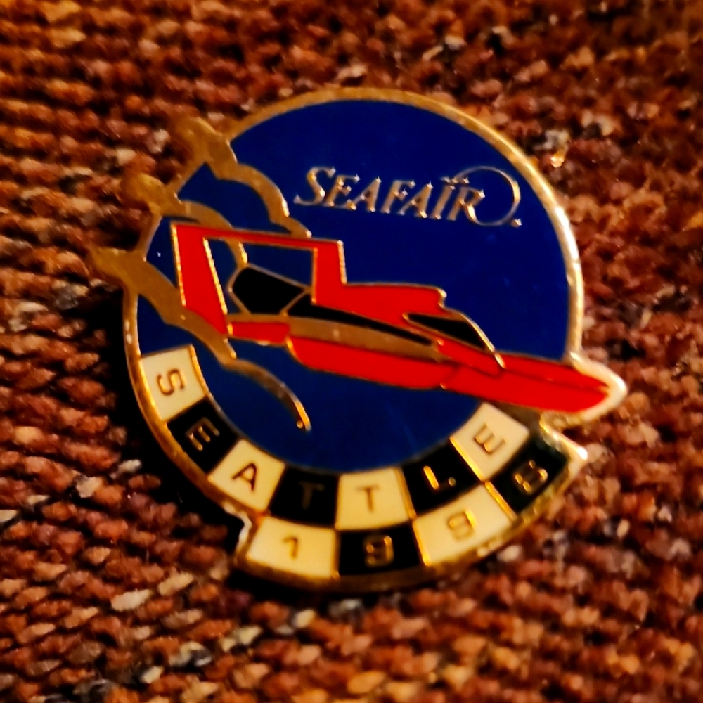 Seafair Seattle 1996 Lapel/Hat Pin Jewelry/Accessories